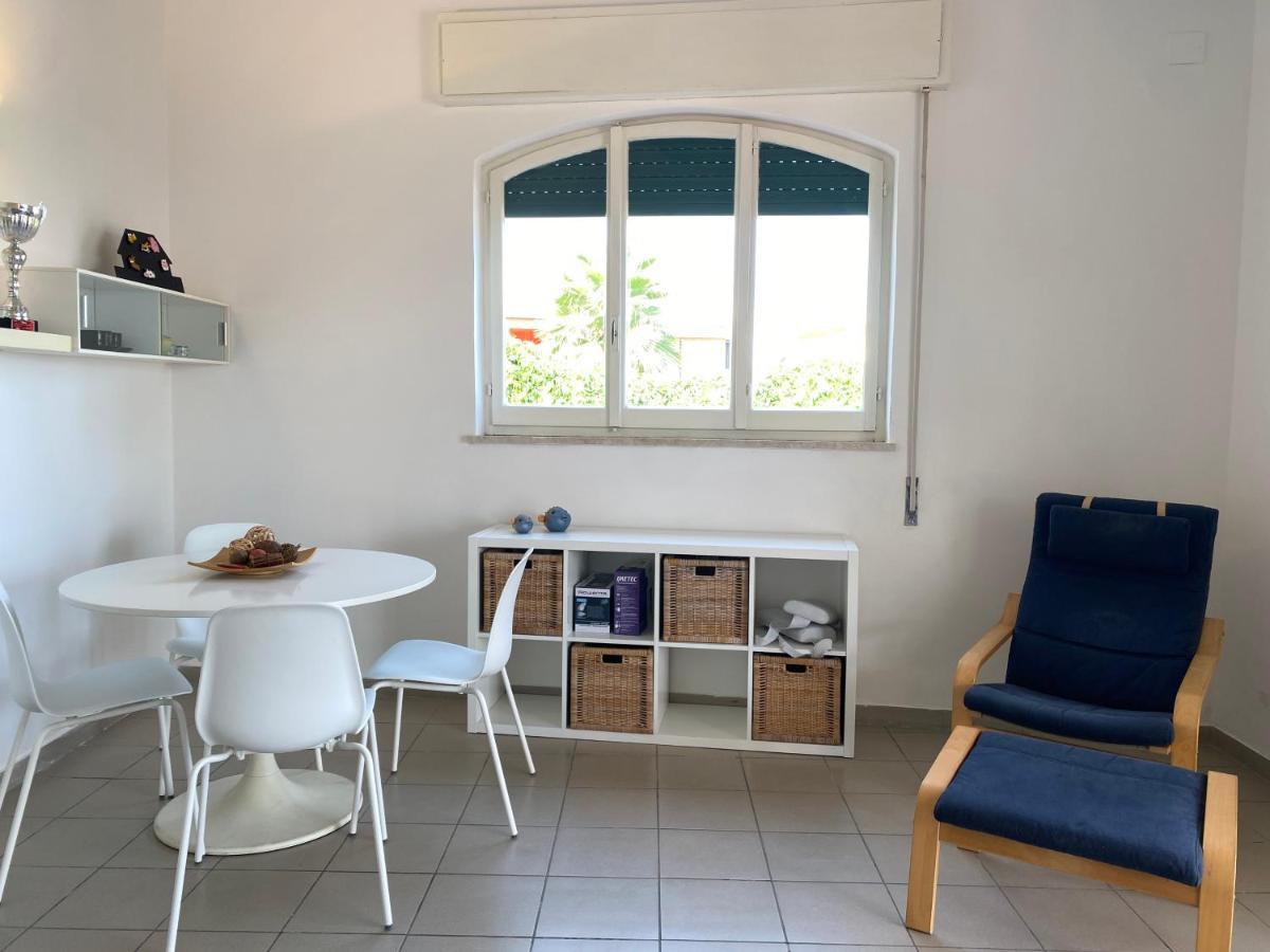 Villa Titti Residence La Bussola Fontane Bianche Εξωτερικό φωτογραφία