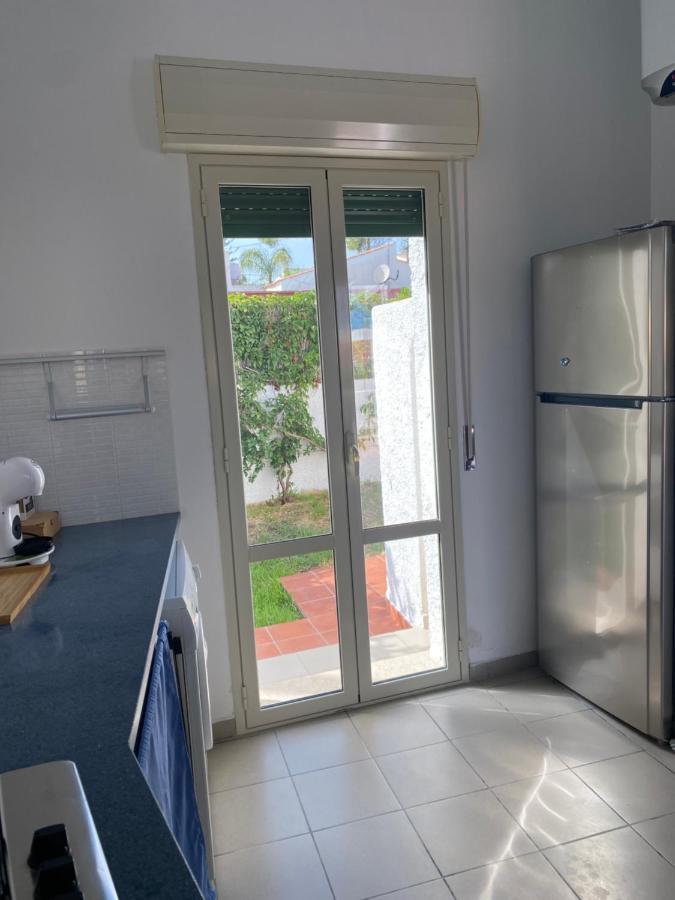 Villa Titti Residence La Bussola Fontane Bianche Εξωτερικό φωτογραφία